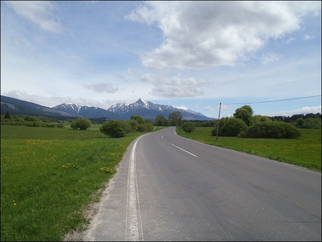 Jarná cesta okolo Slovenska